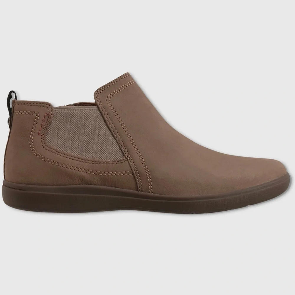 Cobb Hill Bailee Chelsea Boots - NEW Womens Size 8.5 Taupe - #47038-CL2
